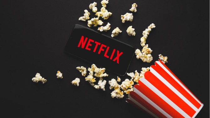 Le saviez-vous ? Netflix représente 15% du trafic internet mondial. La plateforme spécialisée dans la vidéo à la demande compte aujourd’hui plus de 200 millions d’abonnés dans plus de 190 pays. Une réussite qu’elle doit à son patron, Reed Hastings, entrepreneur infatigable.